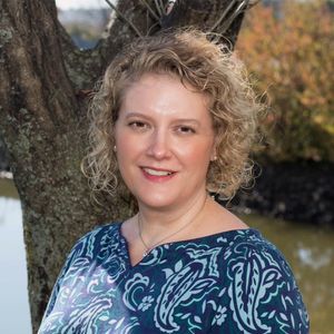 Meet your Posher, Denise